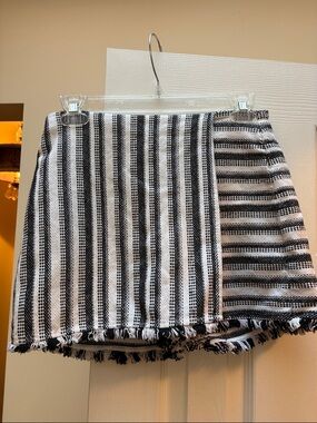 Sadie & Sage mini skort shorts Black White Striped Fringe Cotton small medium